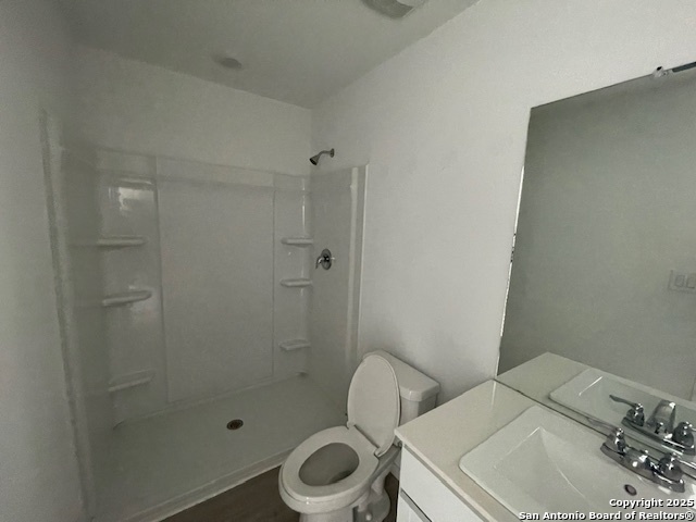 Image 8 of 9 For 12858 Ratcliff Lake