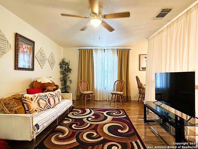 Image 15 of 47 For 10007 Tiger Bay