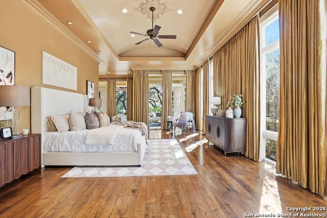 Listing photo id 8 for 136 Tower Drive S