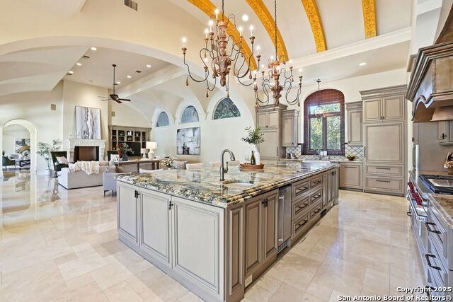 Listing photo id 32 for 136 Tower Drive S