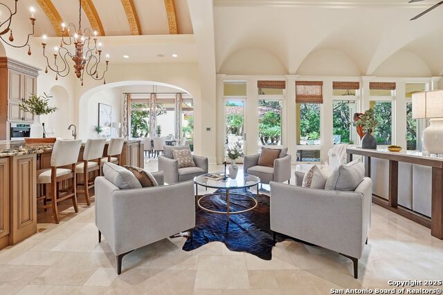 Listing photo id 33 for 136 Tower Drive S