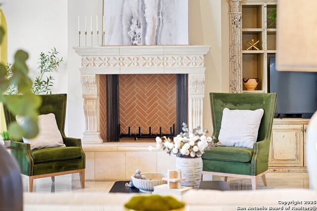 Listing photo id 37 for 136 Tower Drive S