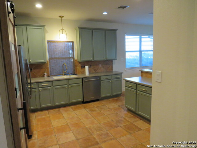 Image 17 of 28 For 137 Conway Castle