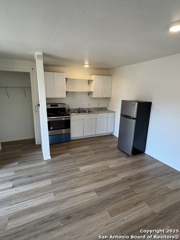 Image 12 of 13 For 411 Cincinnati