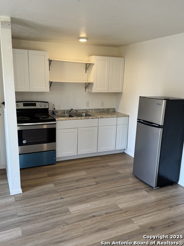 Image 13 of 13 For 411 Cincinnati