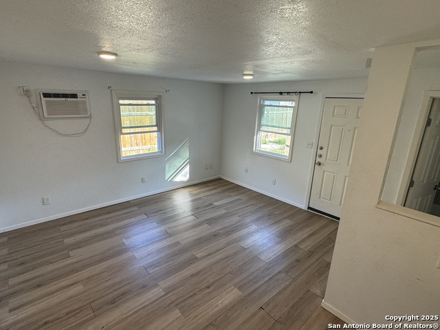 Image 6 of 13 For 411 Cincinnati