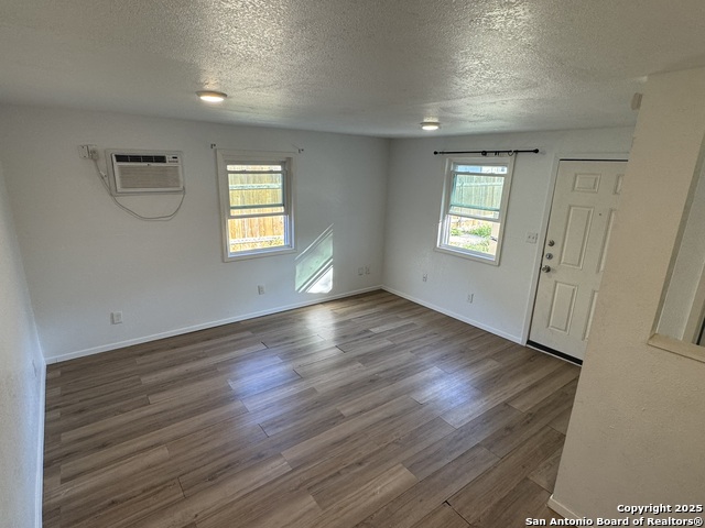 Image 7 of 13 For 411 Cincinnati