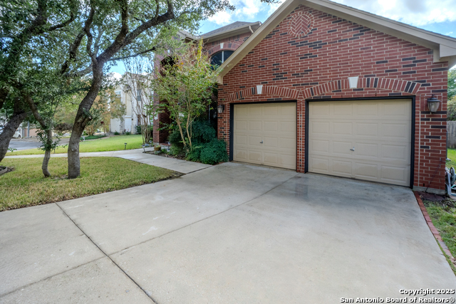 Image 10 of 43 For 610 Mello Oak