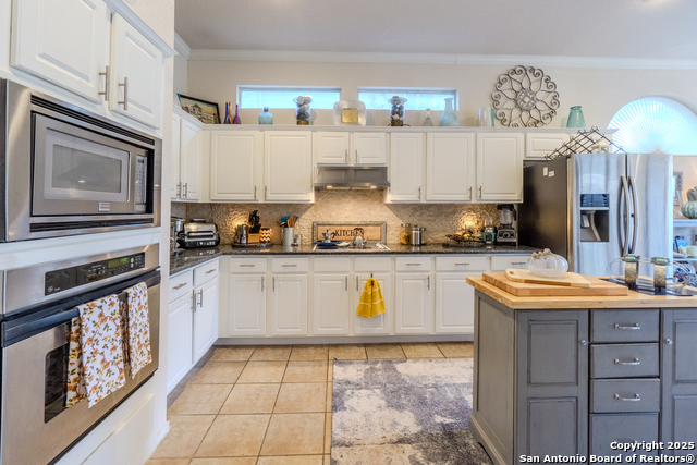 Image 2 of 43 For 610 Mello Oak