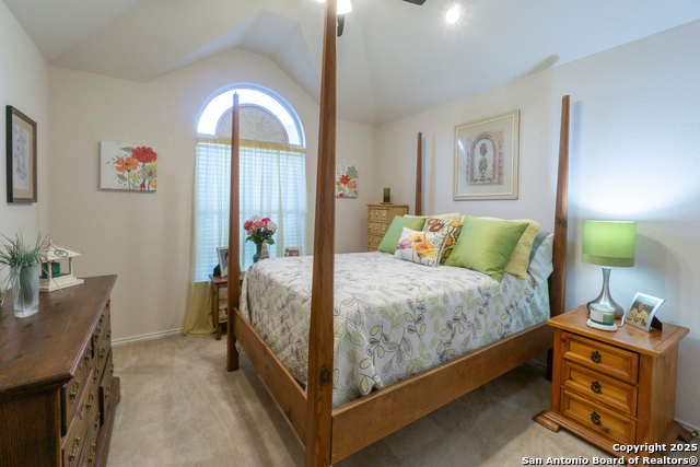 Image 36 of 43 For 610 Mello Oak