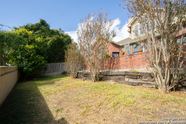 Image 42 of 43 For 610 Mello Oak