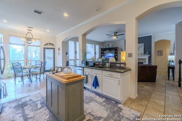 Image 5 of 43 For 610 Mello Oak