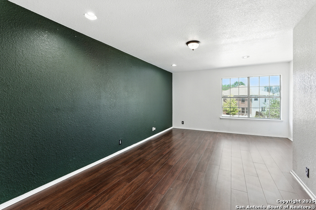 Image 13 of 32 For 9026 Mint Julep