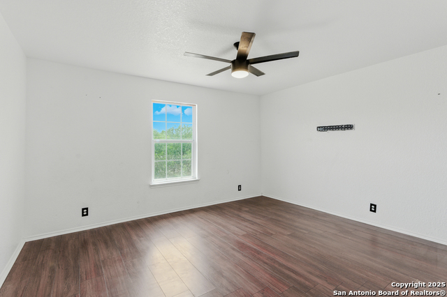 Image 26 of 32 For 9026 Mint Julep