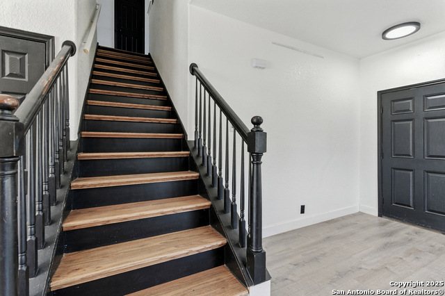 Image 4 of 32 For 9026 Mint Julep