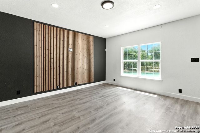 Image 6 of 32 For 9026 Mint Julep