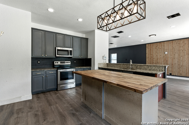 Image 8 of 32 For 9026 Mint Julep