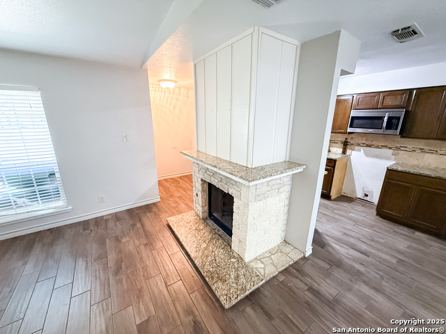 Image 13 of 38 For 5850 Cliffmont