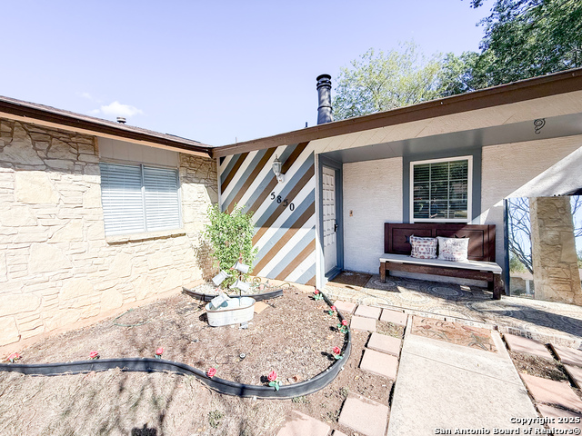 Image 3 of 38 For 5850 Cliffmont