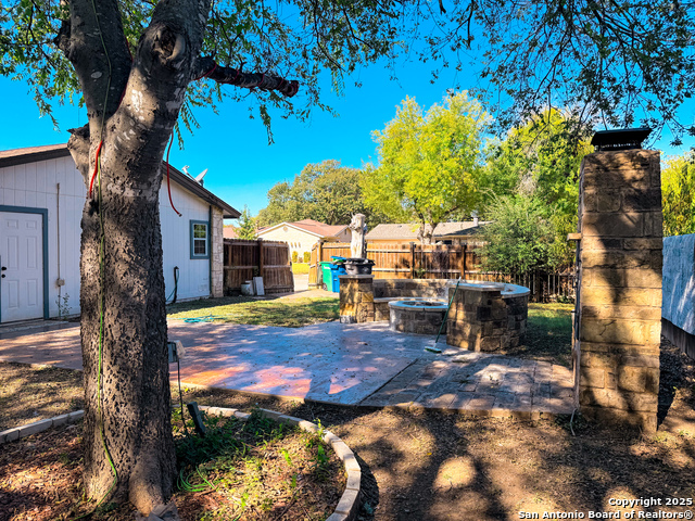 Image 31 of 38 For 5850 Cliffmont