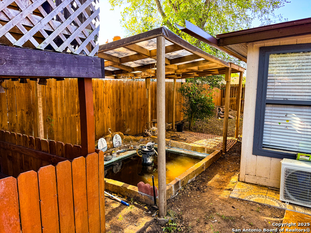 Image 34 of 38 For 5850 Cliffmont