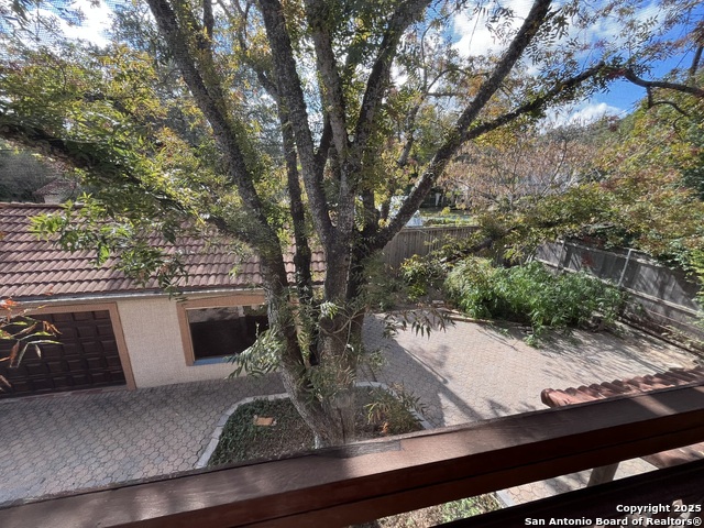 Image 26 of 52 For 122 Hollywood E