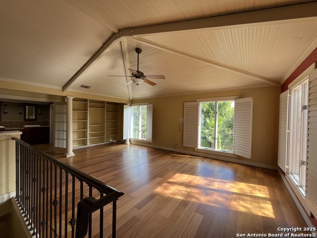 Image 38 of 52 For 122 Hollywood E