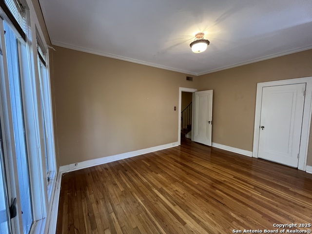 Image 43 of 52 For 122 Hollywood E