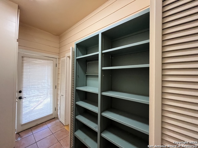 Image 47 of 52 For 122 Hollywood E