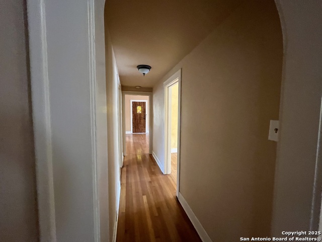 Image 48 of 52 For 122 Hollywood E