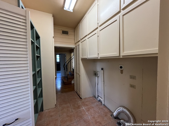 Image 52 of 52 For 122 Hollywood E