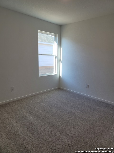 Image 21 of 29 For 13804 Chital Chase