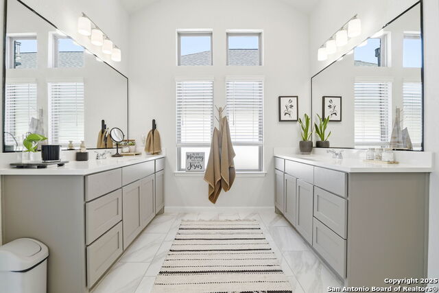 Image 17 of 29 For 911 Swenson