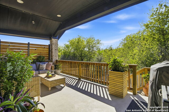 Image 28 of 29 For 911 Swenson