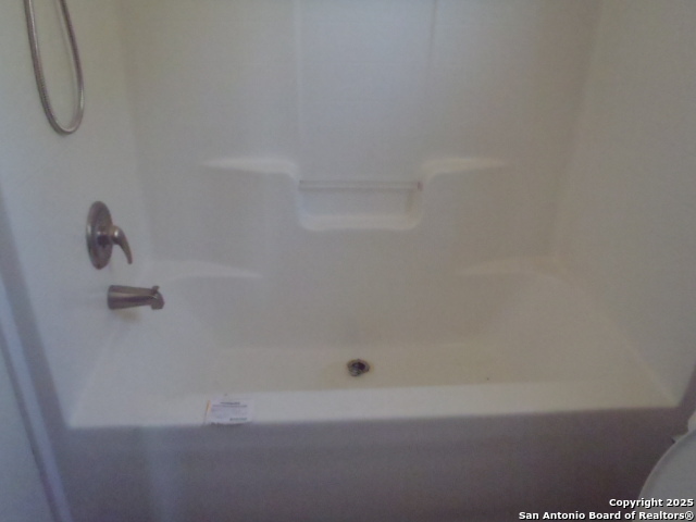 Image 32 of 33 For 2189 Hickory Forrest Dr