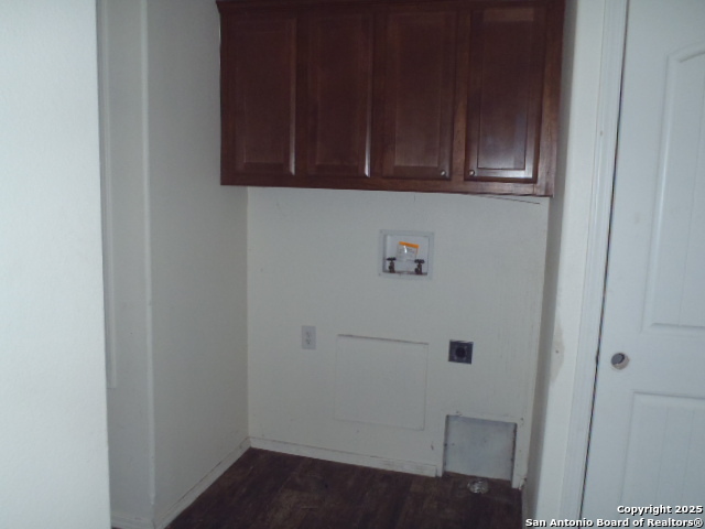 Image 33 of 33 For 2189 Hickory Forrest Dr