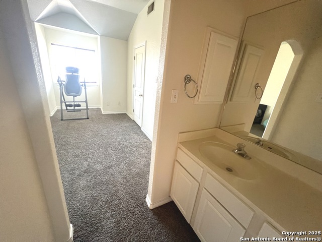 Image 15 of 21 For 610 Renoir  