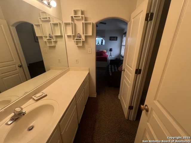 Image 16 of 21 For 610 Renoir  