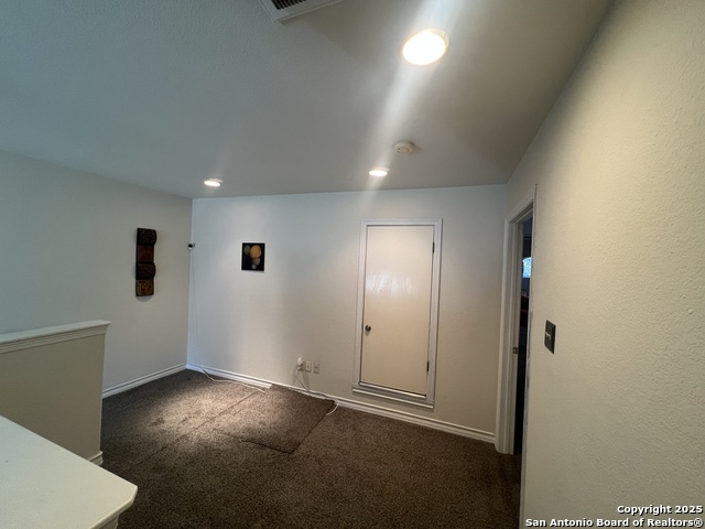 Image 21 of 21 For 610 Renoir  