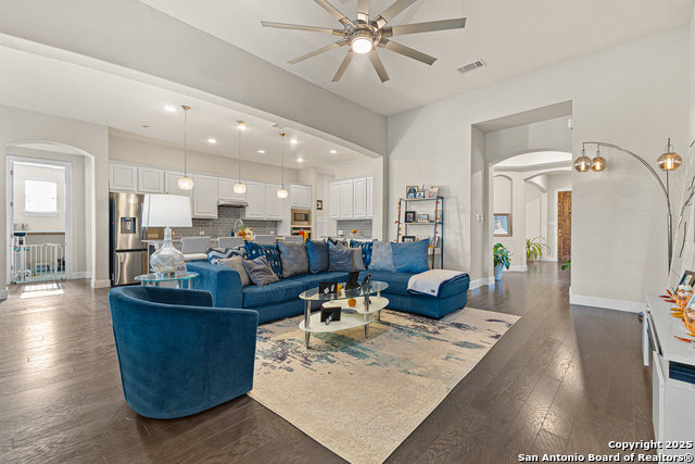 Listing photo id 14 for 14814 Peoples