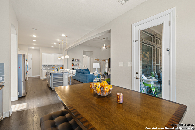 Listing photo id 19 for 14814 Peoples