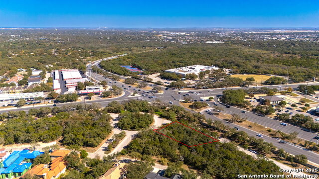 Image 4 of 10 For 130 Tremaine