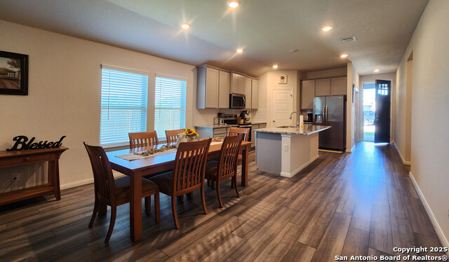 Image 4 of 12 For 3201 Junction Bay