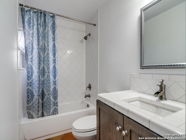 Image 9 of 12 For 135 Bluebonnet Circle