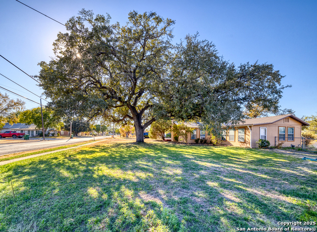 Details for 703 Nueces E, Crystal City, TX 78839