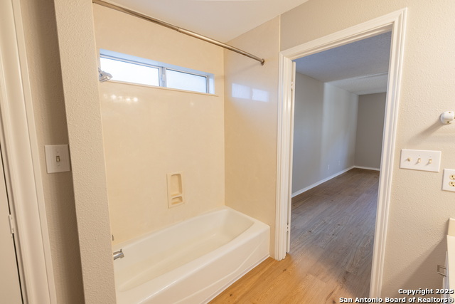 Image 15 of 35 For 106 Tanglewood E