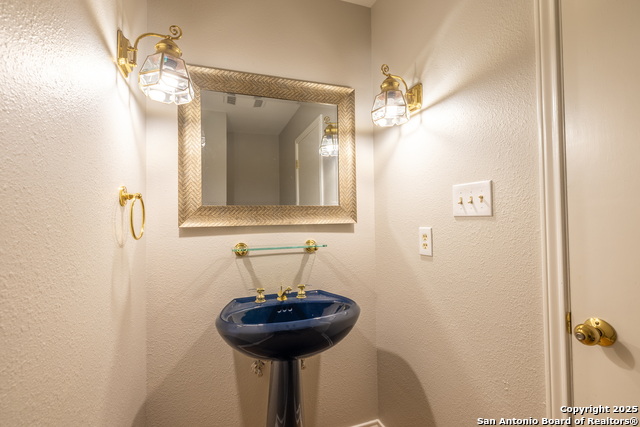 Image 27 of 35 For 106 Tanglewood E