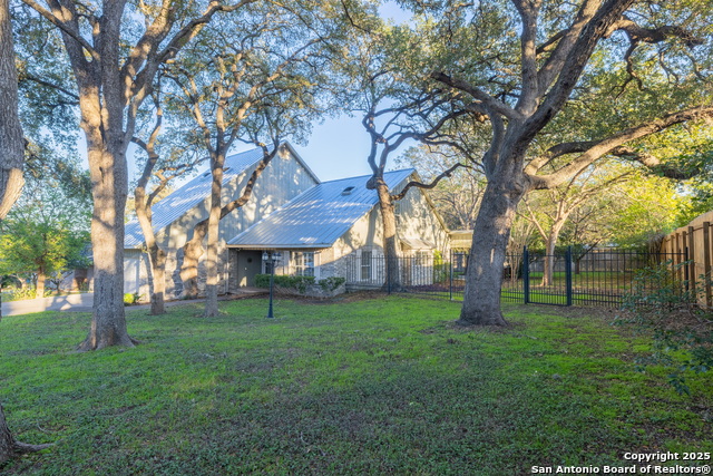 Image 3 of 35 For 106 Tanglewood E