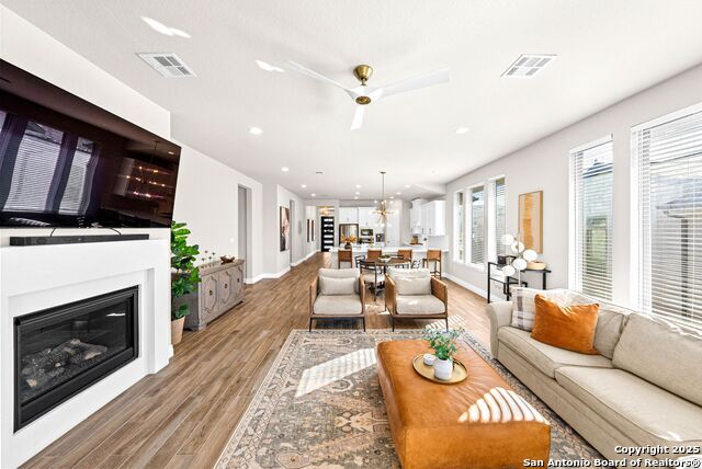 Image 17 of 78 For 306 Navarro  