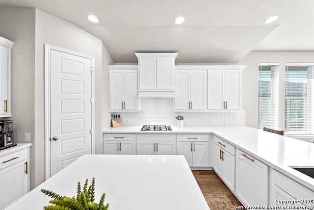 Image 19 of 78 For 306 Navarro  